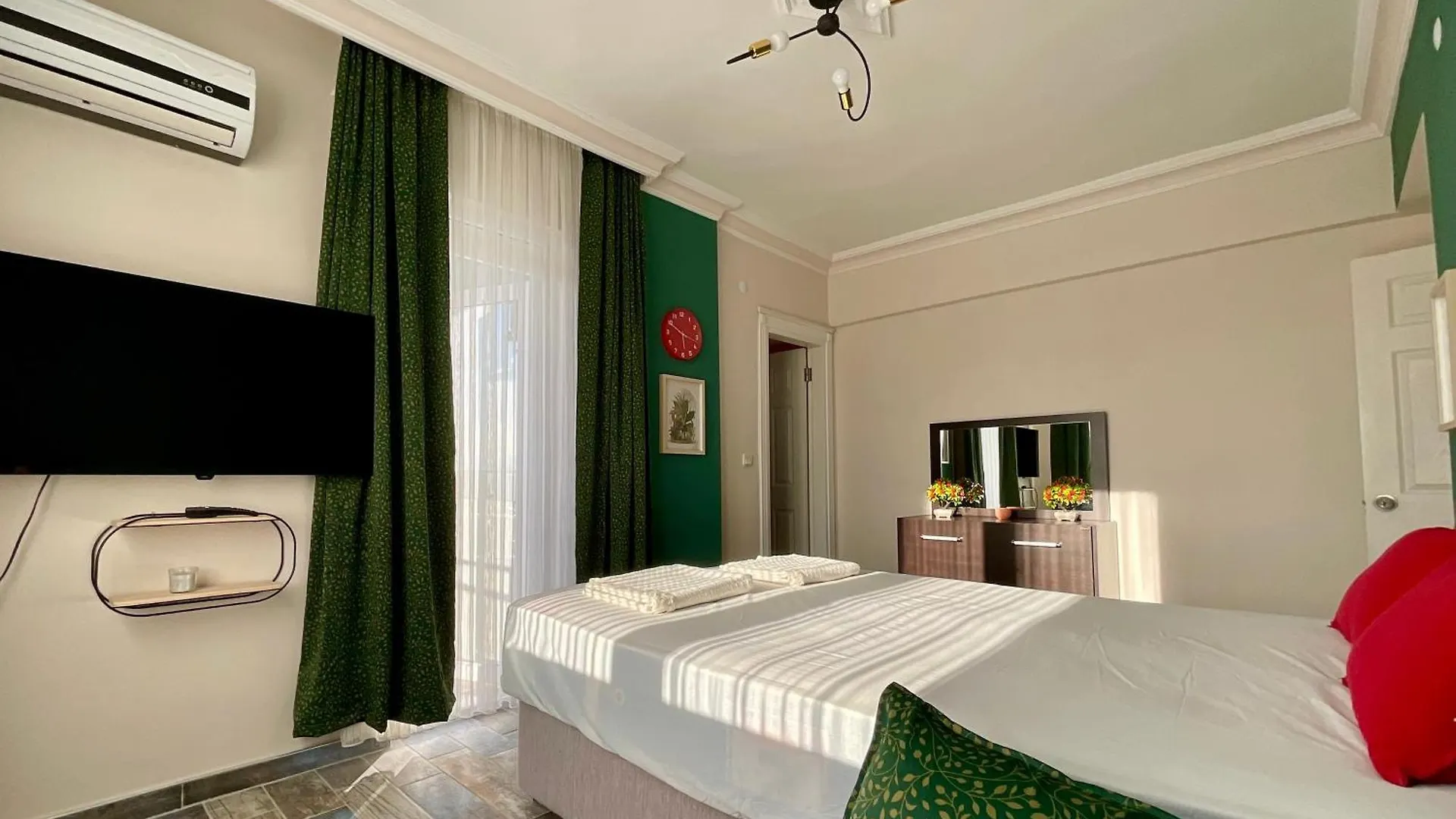 Pine & Ocean Breeze Lara Beach Antalya Altinkum  Apartment Altinkum (Antalya)